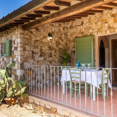 Ferienhaus Villino La Tenuta Where The Sea Meets The Land - Goelba